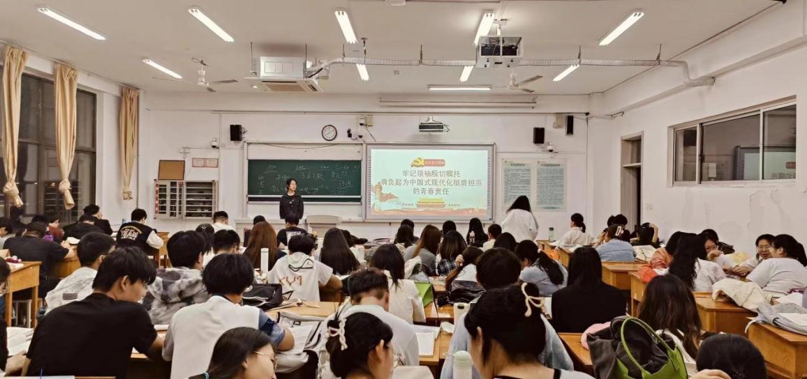22级药学3班照片(2)